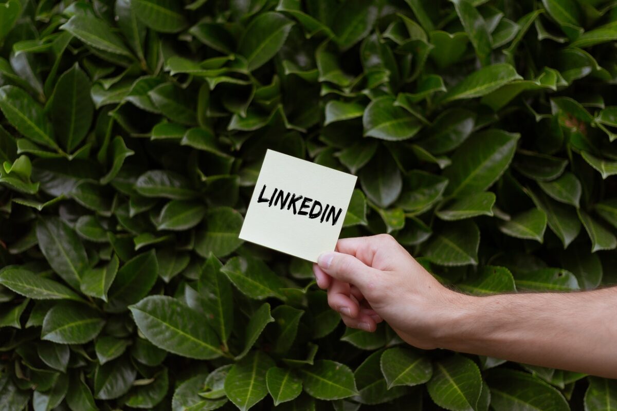 Como usar o LinkedIn para atrair clientes?